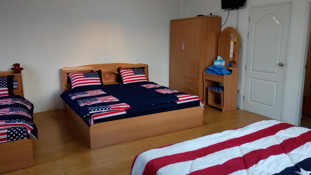 Suratthani Airport Hostel Сурат-Тхані Екстер'єр фото