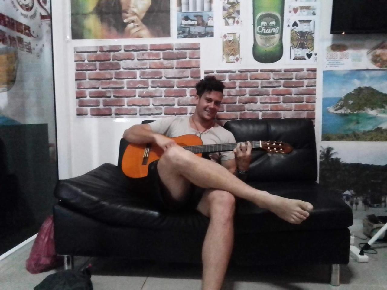 Suratthani Airport Hostel Сурат-Тхані Екстер'єр фото